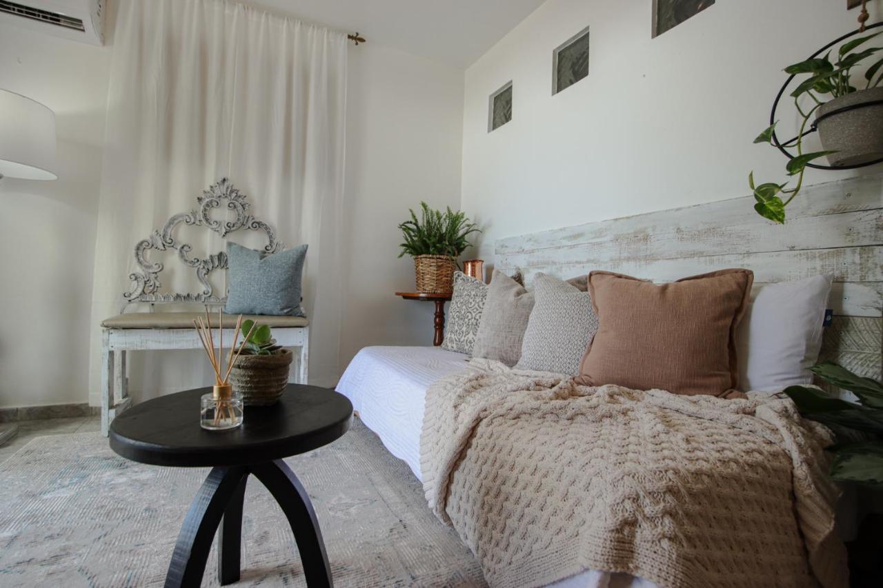 Hacienda Tres Casitas Guest House Кабо Рохо Екстериор снимка
